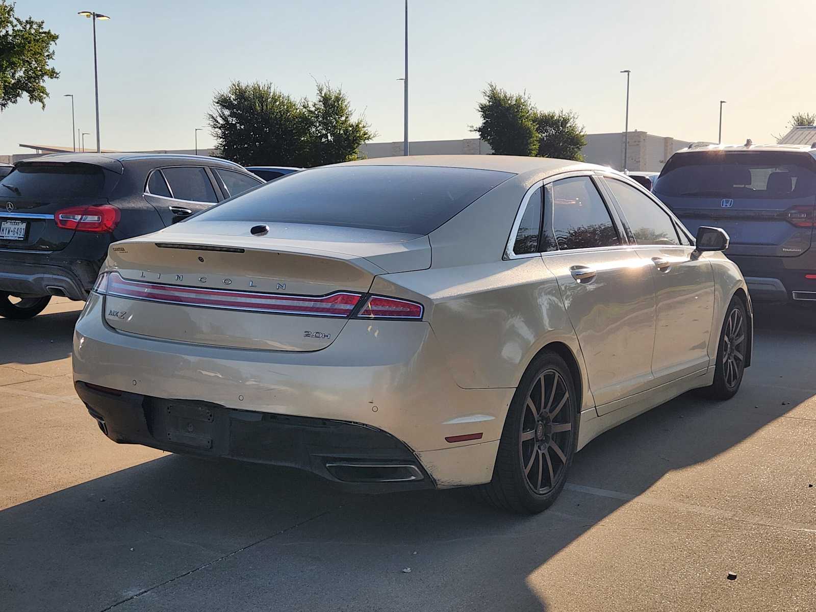 Thumbnail: 2014 Lincoln MKZ - 4