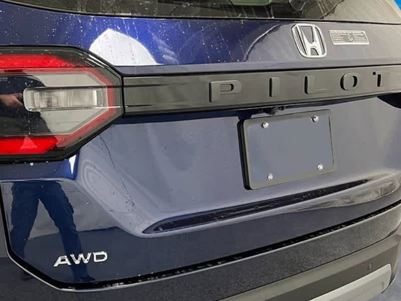 2025 Honda Pilot Elite photo 3