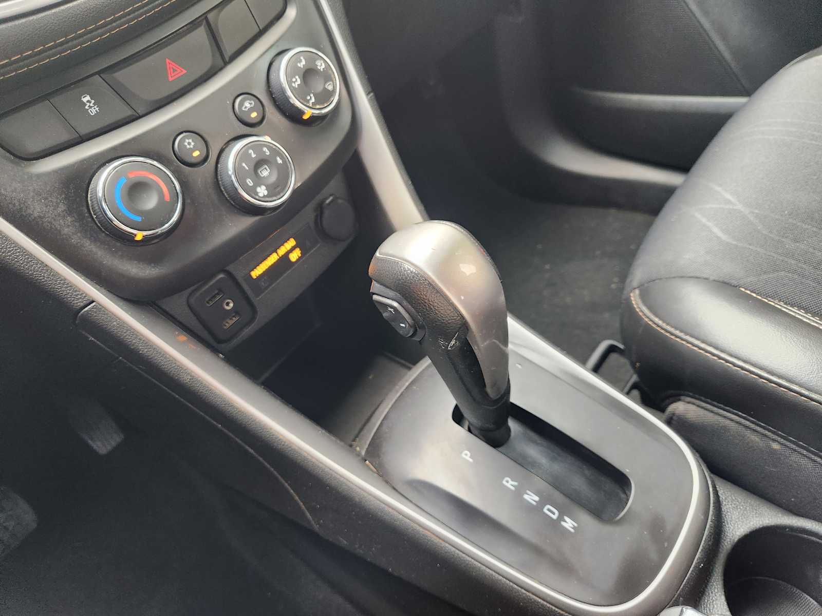 Thumbnail: 2021 Chevrolet Trax - 17