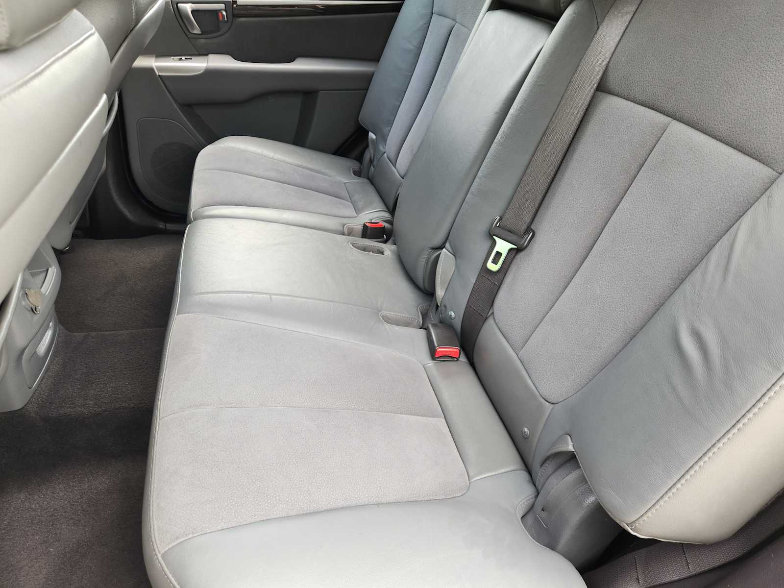 Thumbnail: 2010 Hyundai Santa Fe - 13