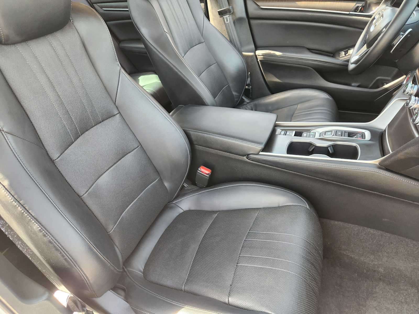 Thumbnail: 2018 Honda Accord - 14