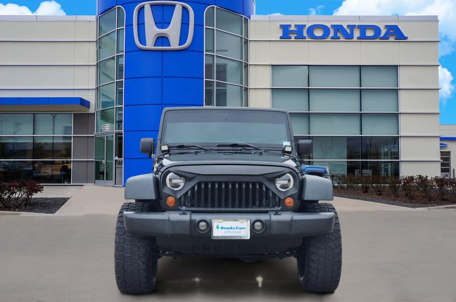 Thumbnail: 2013 Jeep Wrangler - 6