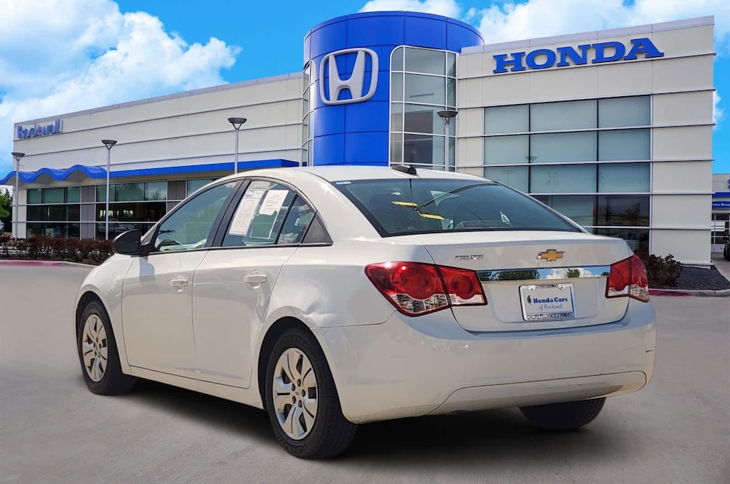 Used 2016 Chevrolet Cruze Limited LS Auto Sedan