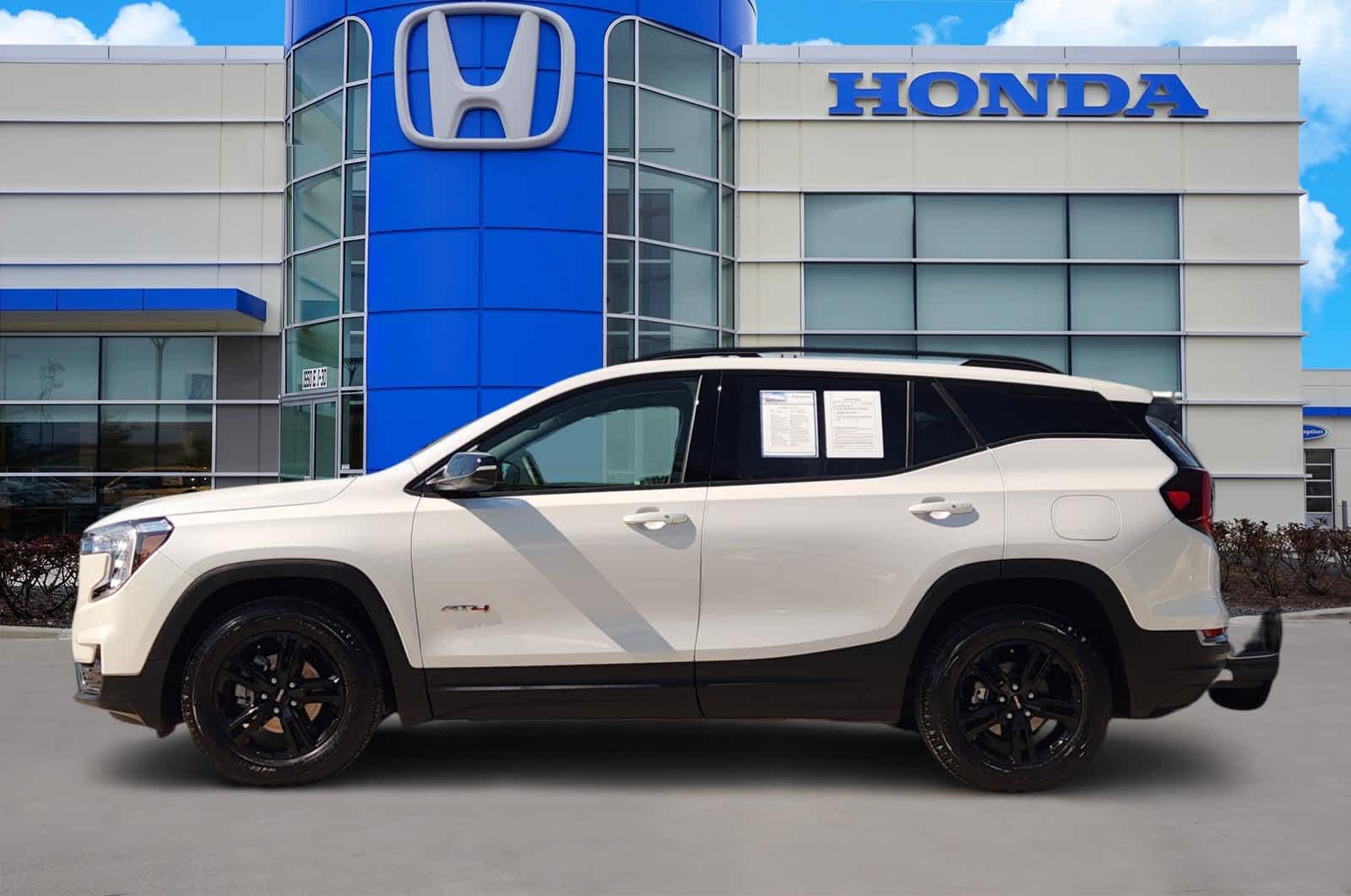 Thumbnail: 2024 GMC Terrain - 3