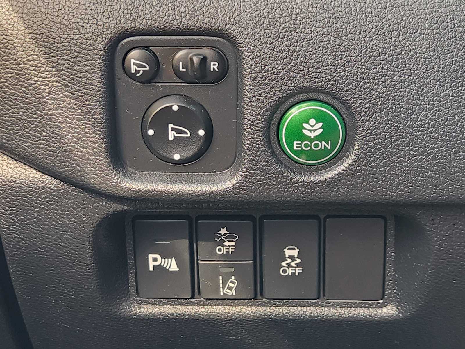 Thumbnail: 2019 Honda Passport - 27