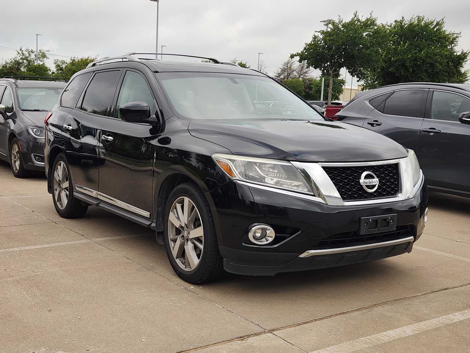 Thumbnail: 2014 Nissan Pathfinder - 3