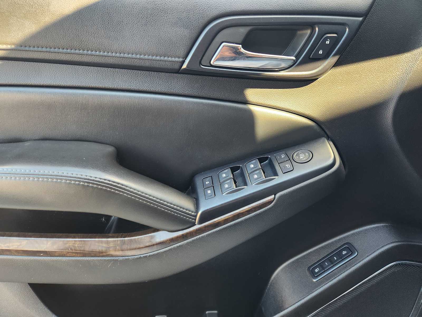 Thumbnail: 2015 Chevrolet Tahoe - 29