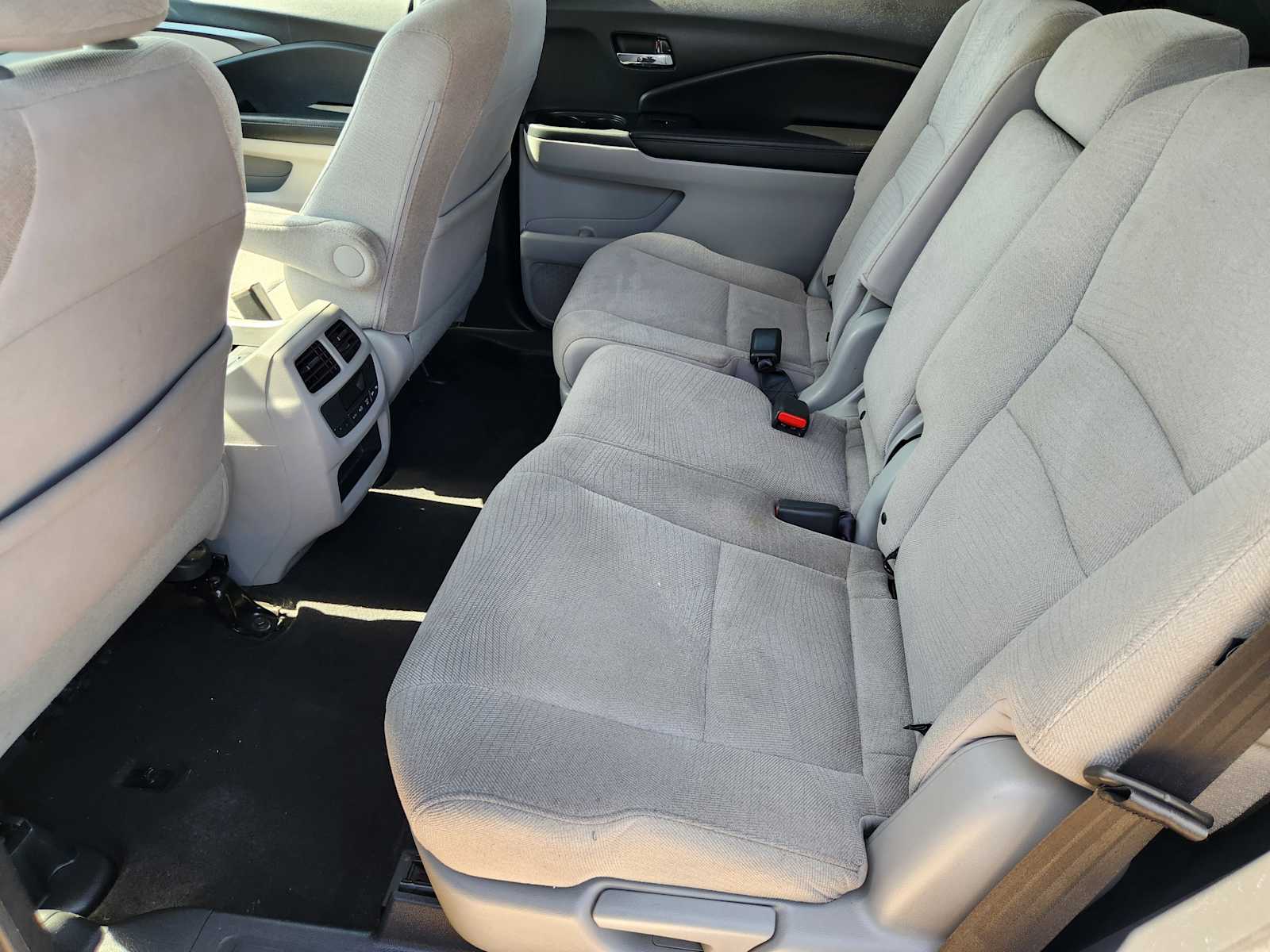 Thumbnail: 2016 Honda Pilot - 9