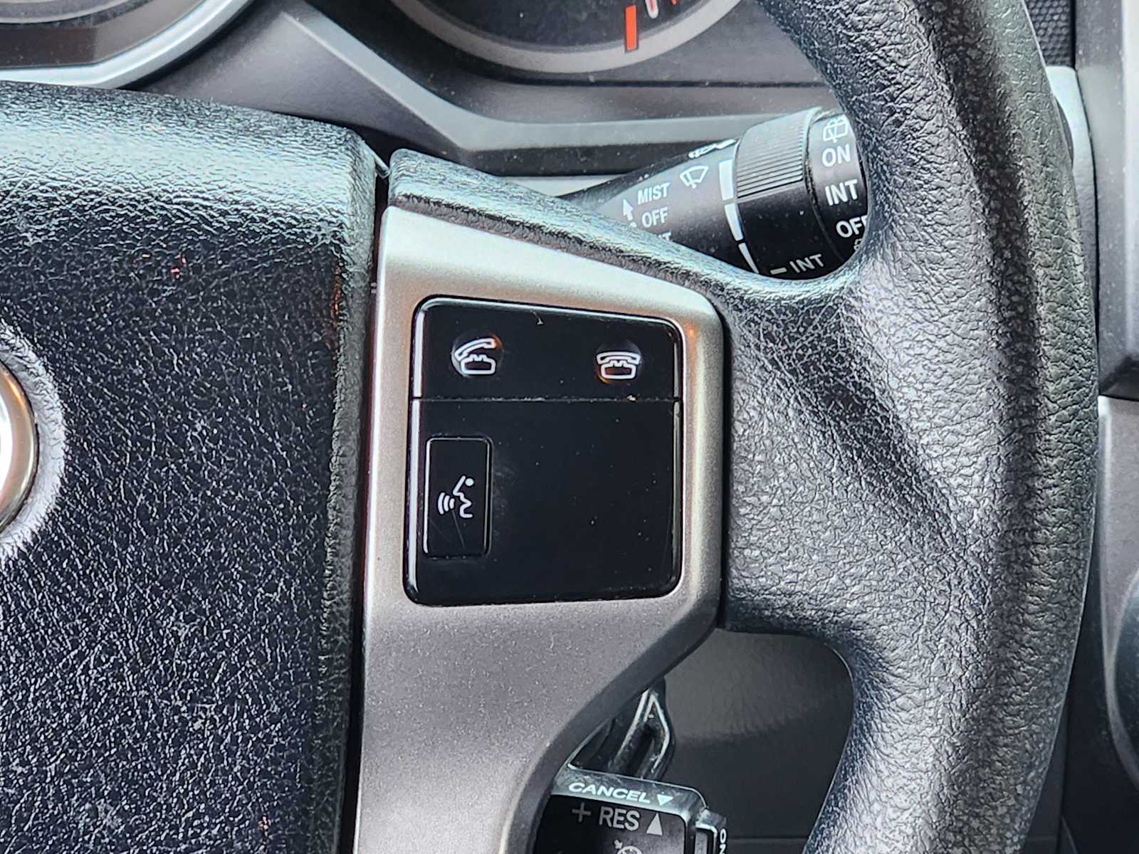 Thumbnail: 2013 Toyota 4Runner - 34