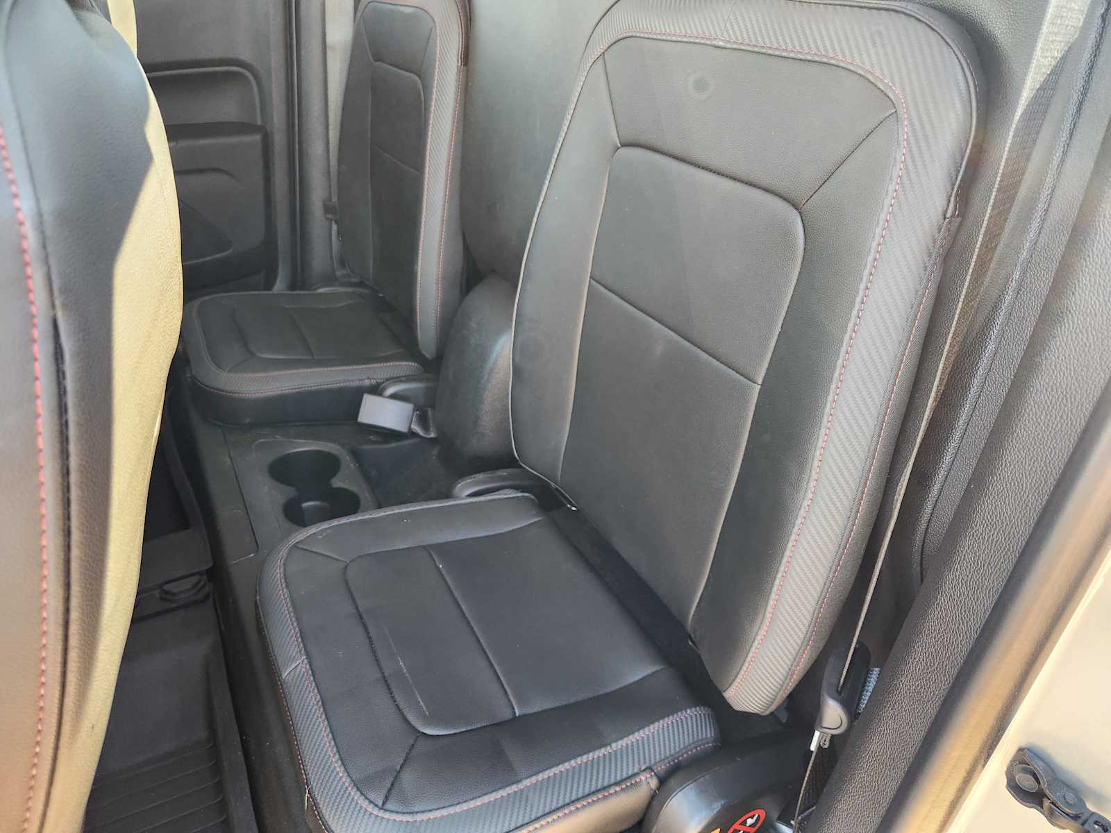 Thumbnail: 2018 GMC Canyon - 13