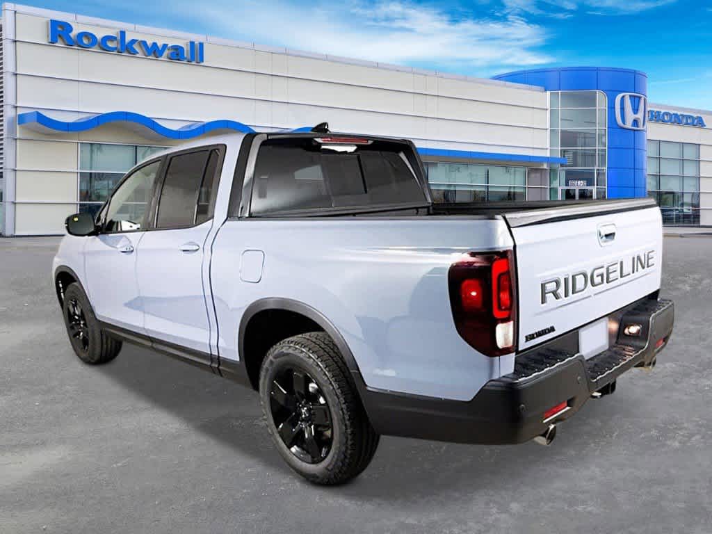 2026 Honda Ridgeline Black Edition photo 2
