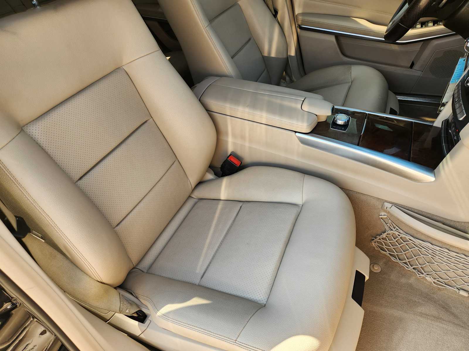 Thumbnail: 2014 Mercedes-Benz E-Class - 14
