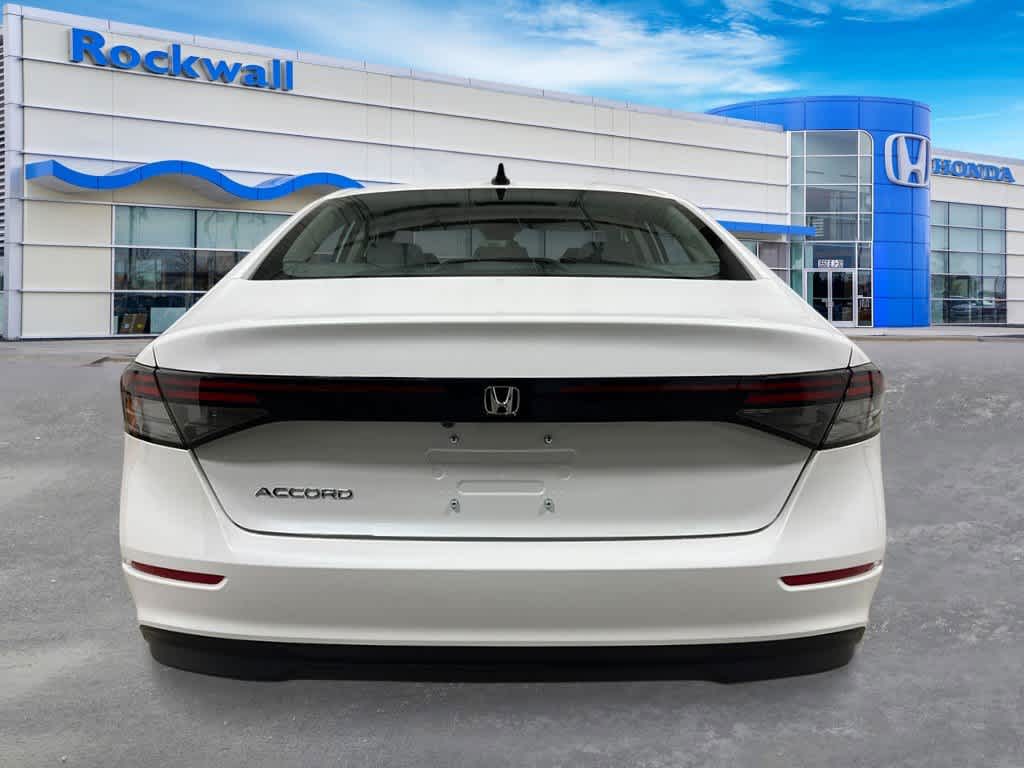 2025 Honda Accord SE photo 4