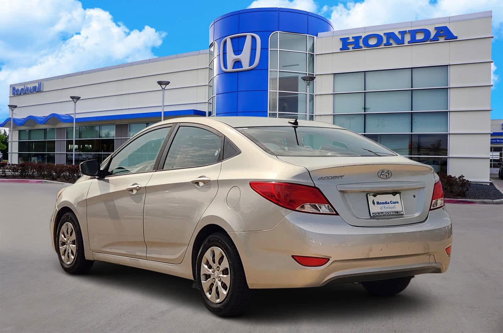 Thumbnail: 2017 Hyundai Accent - 4