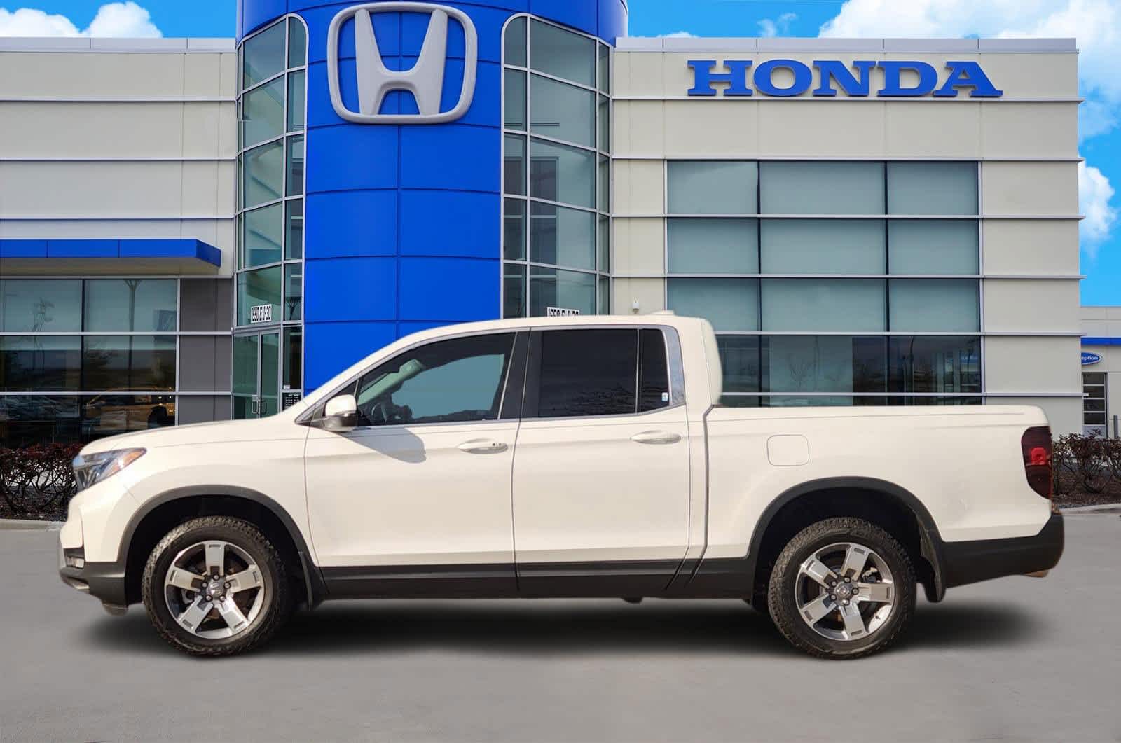 Thumbnail: 2025 Honda Ridgeline - 3