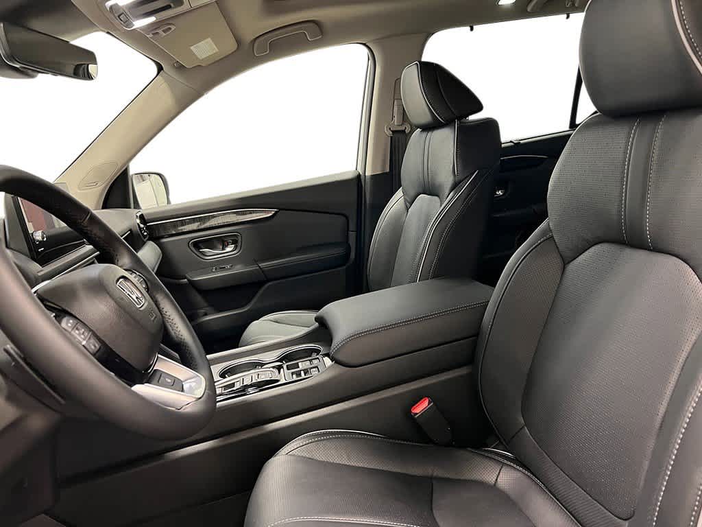 Thumbnail: 2025 Honda Pilot - 12