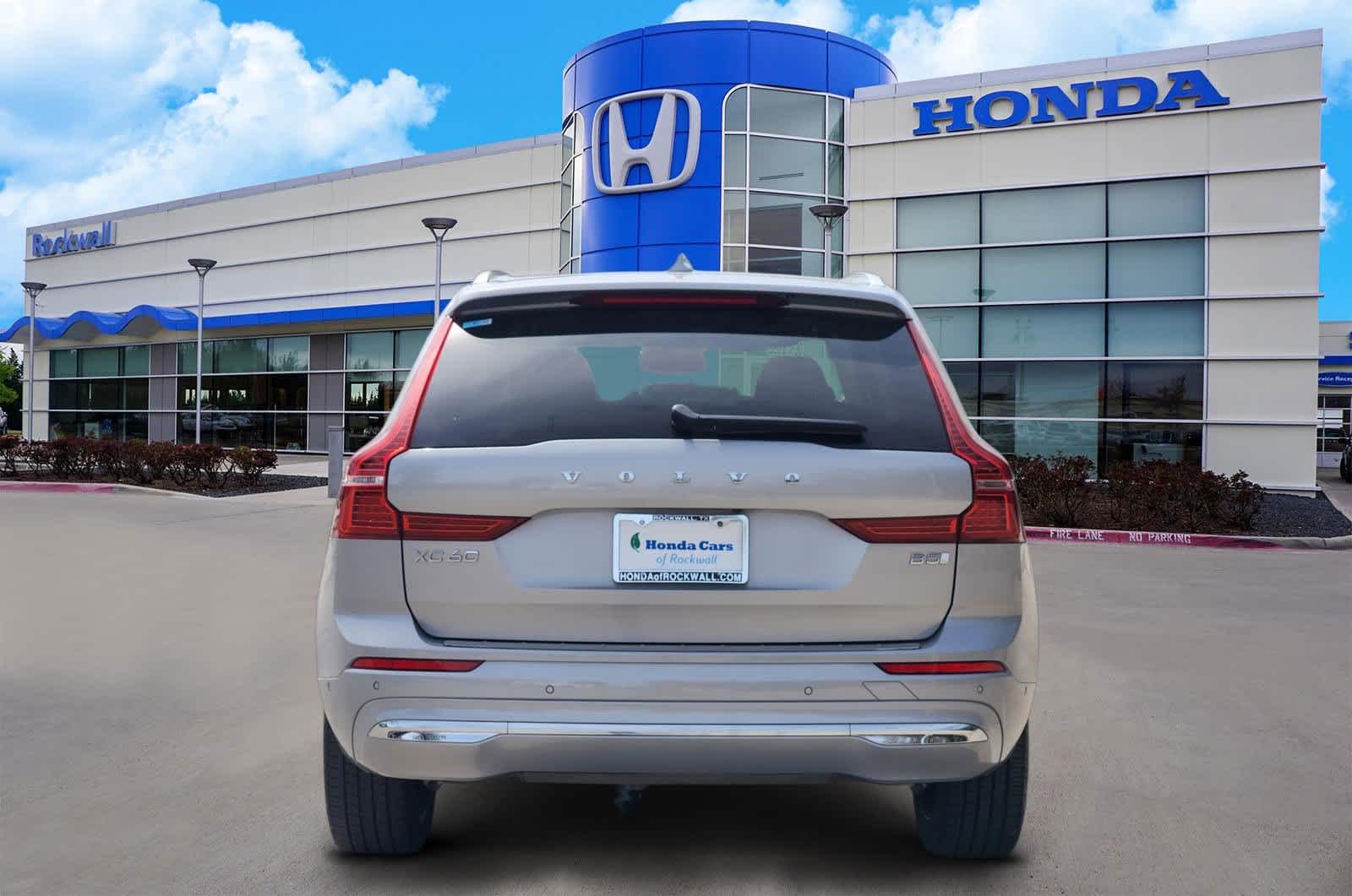 Thumbnail: 2023 Volvo XC60 - 5