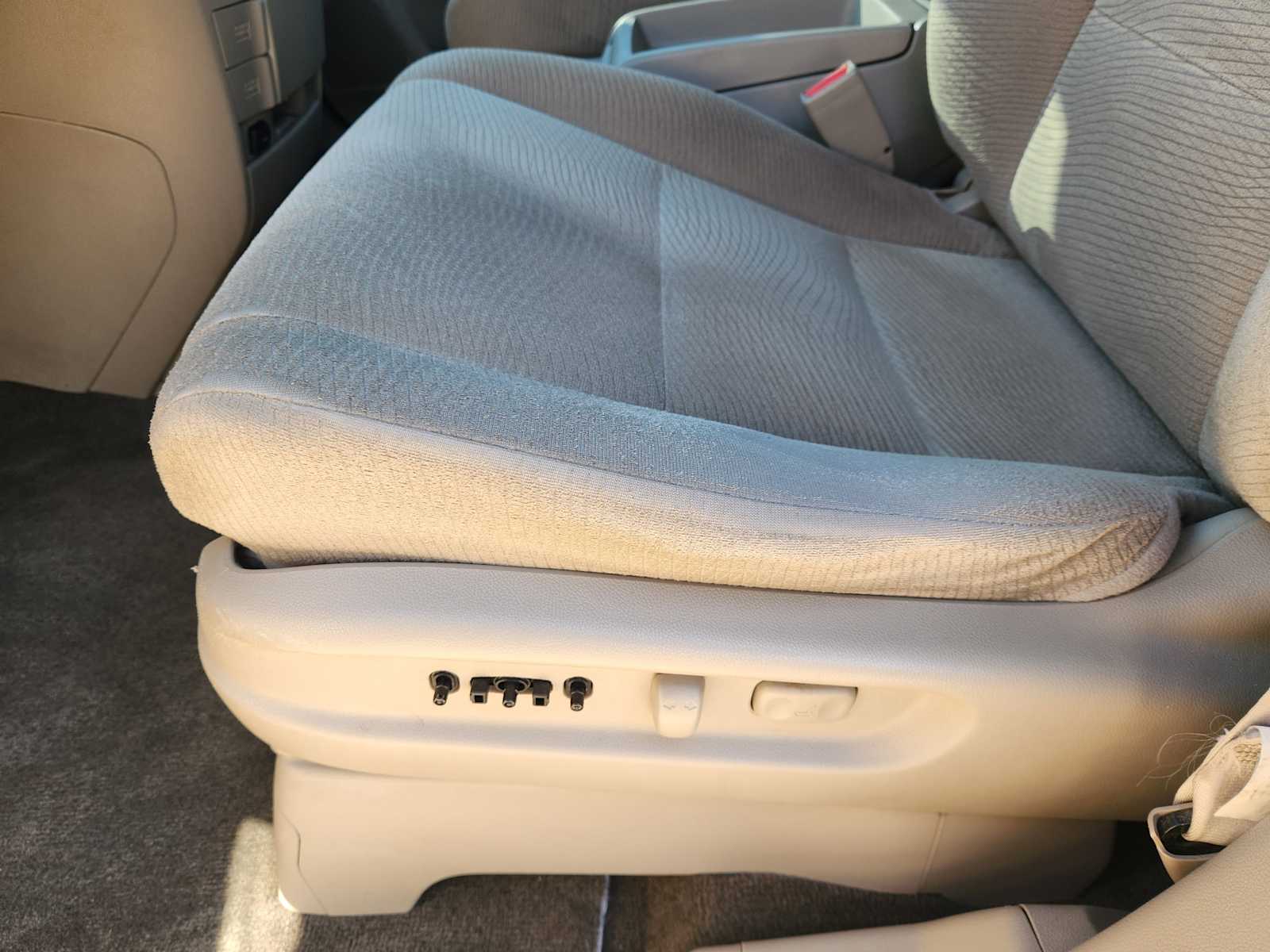 Thumbnail: 2013 Honda Odyssey - 29