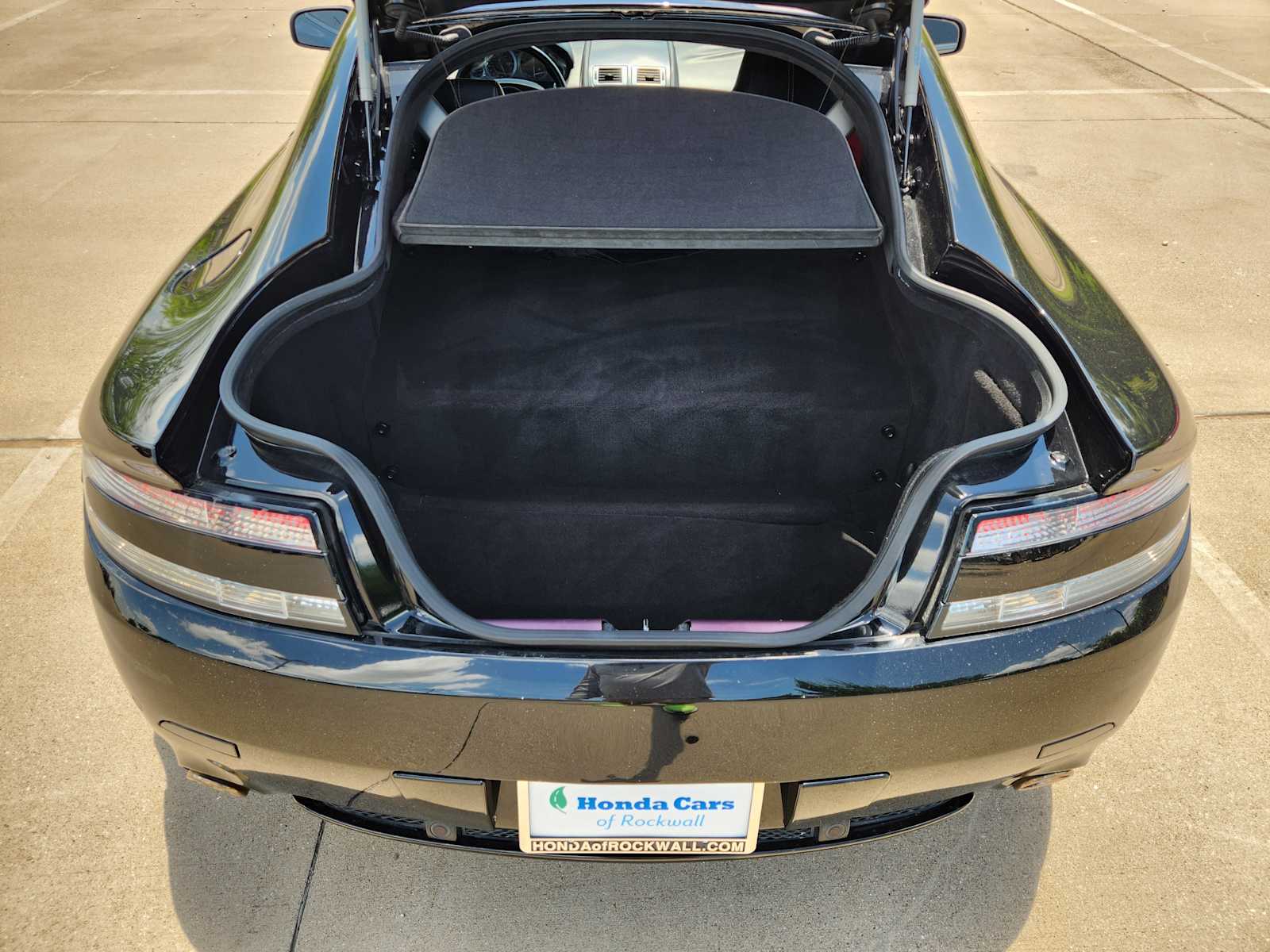 Thumbnail: 2009 Aston Martin Vantage - 16