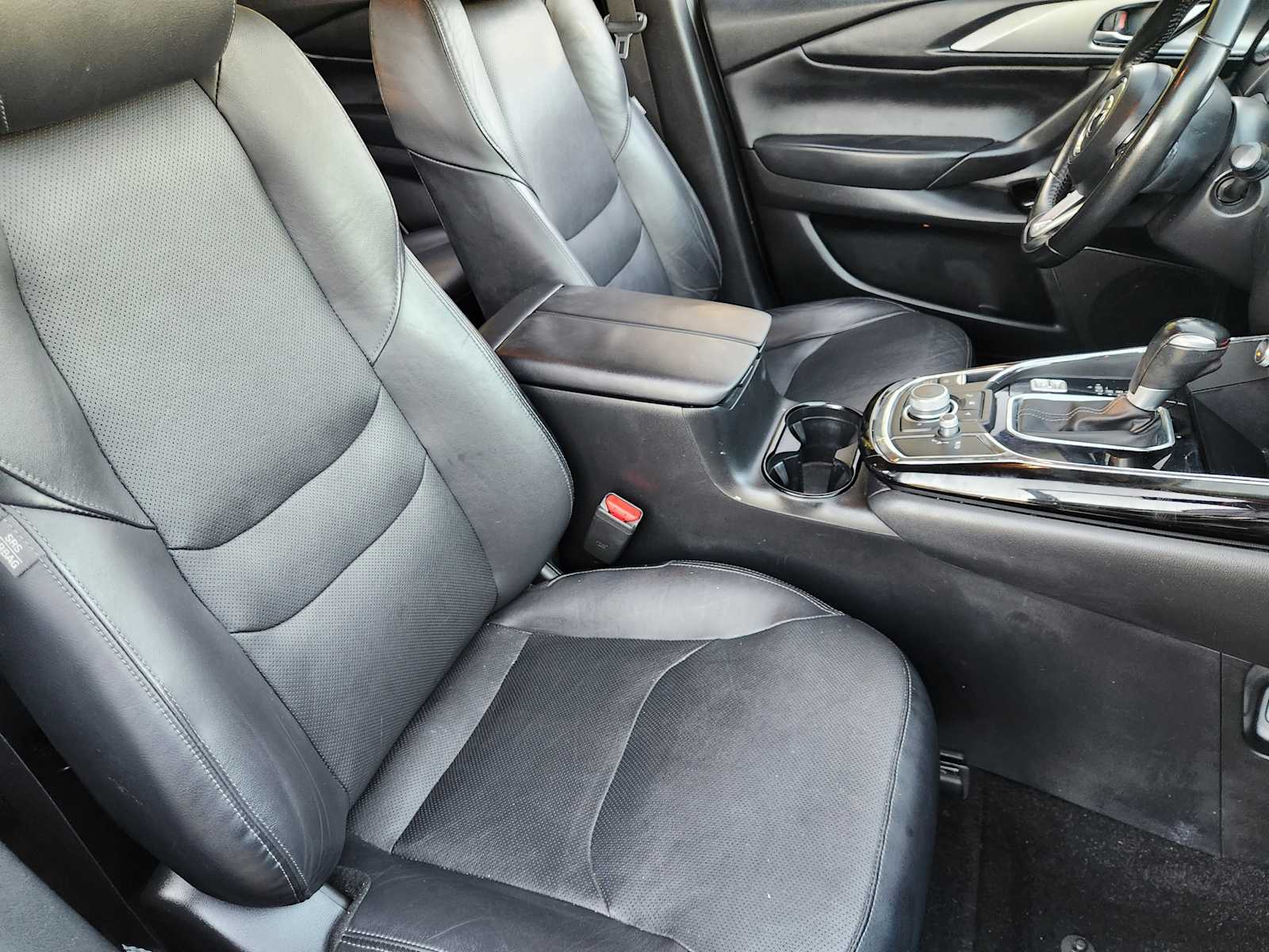 2022 Mazda CX-9 Touring photo 2