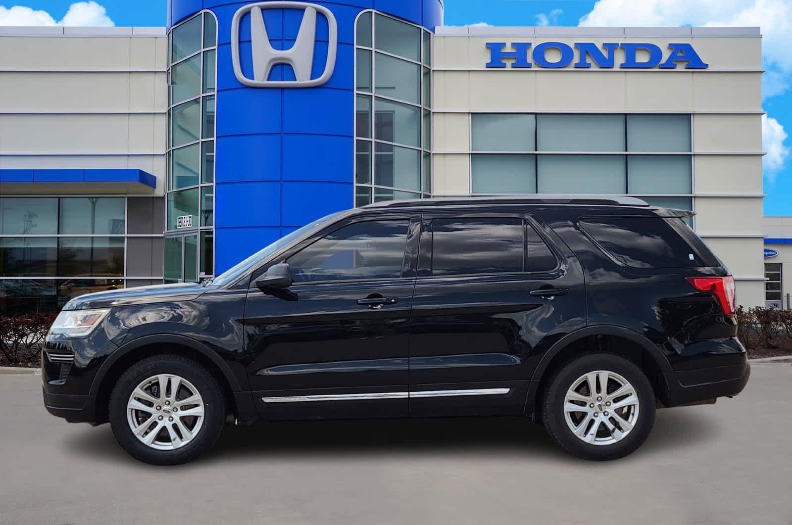 Thumbnail: 2018 Ford Explorer - 3