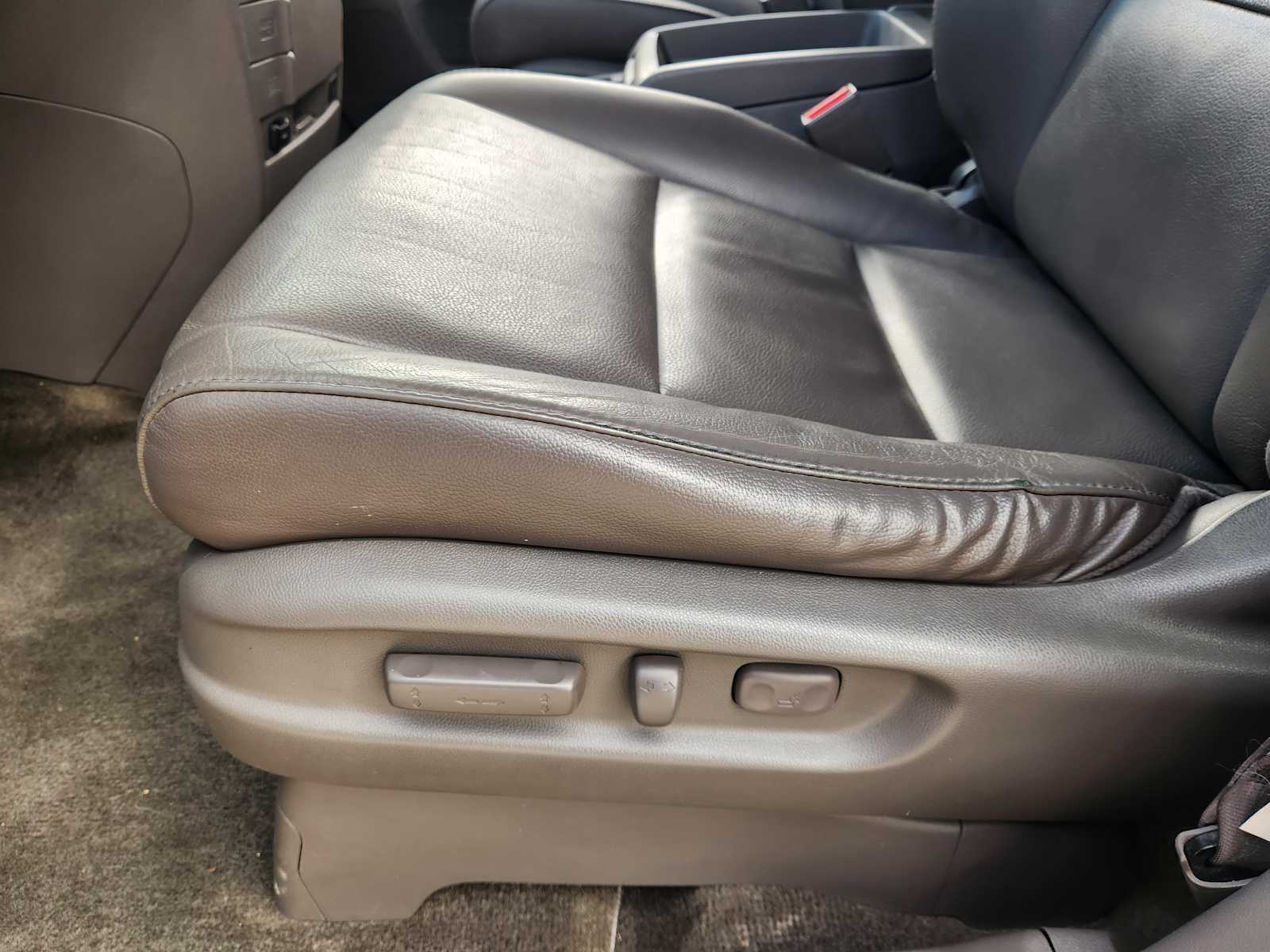 Thumbnail: 2014 Honda Odyssey - 31