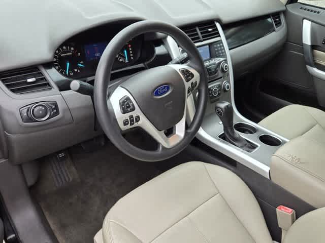 2013 Ford Edge SE 2