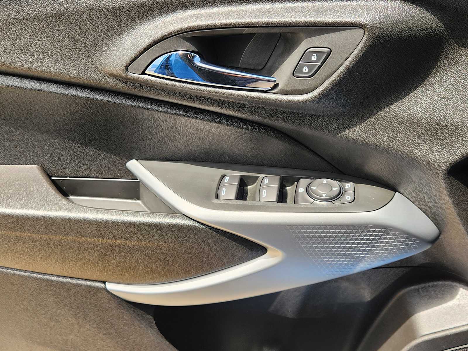 Thumbnail: 2024 Chevrolet Trax - 29