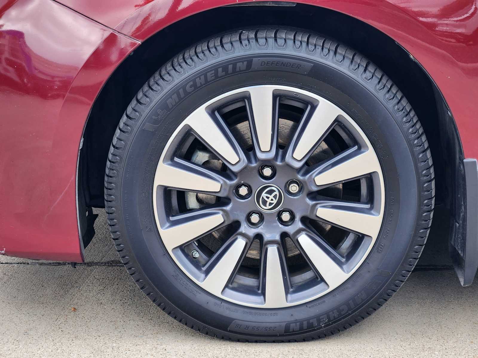 Thumbnail: 2019 Toyota Sienna - 23