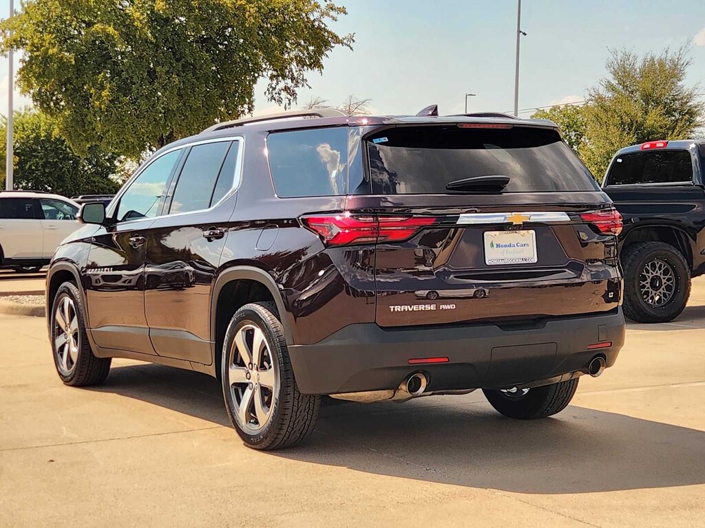 Used 2023 Chevrolet Traverse LT Leather SUV