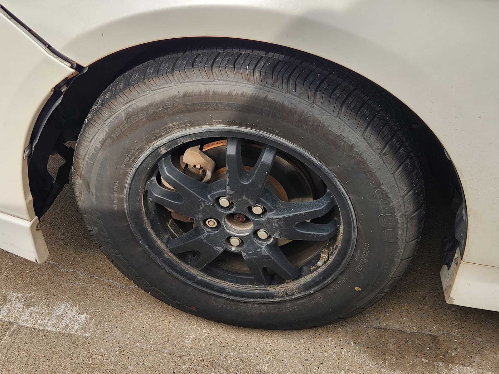 Thumbnail: 2012 Toyota Prius - 9