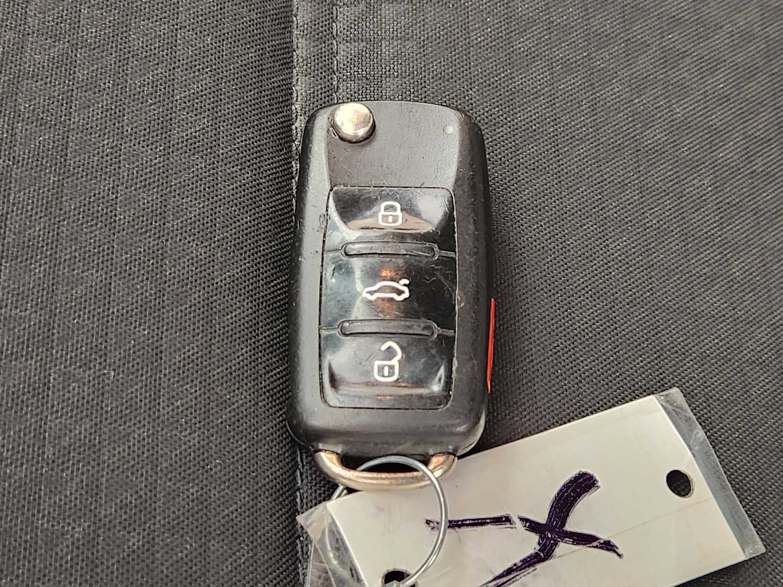 Thumbnail: 2015 Volkswagen Jetta - 20