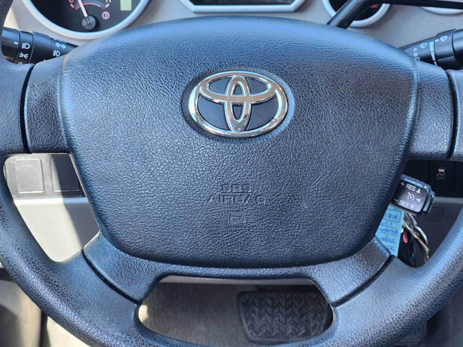 Thumbnail: 2011 Toyota Tundra - 32