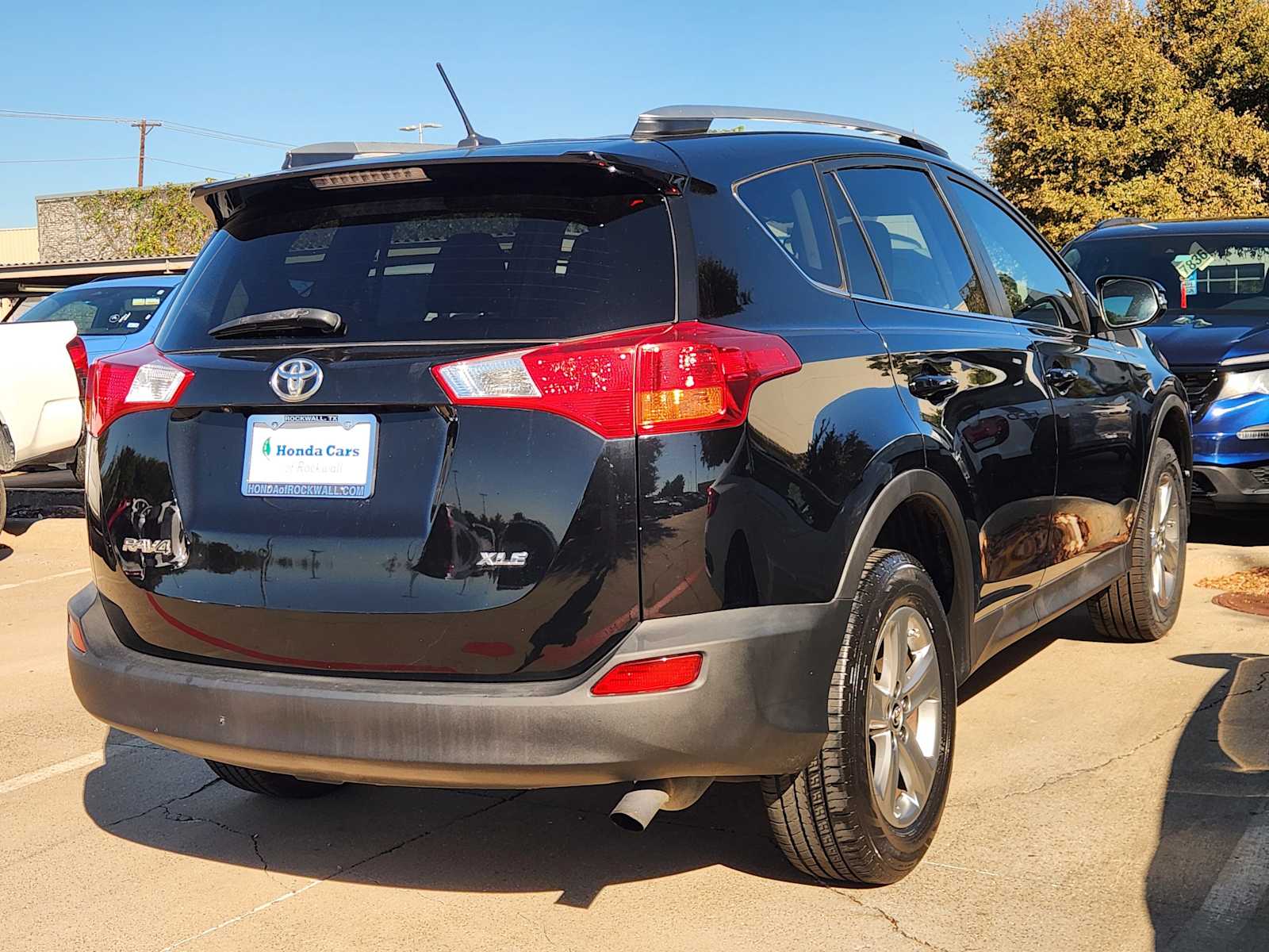 Thumbnail: 2015 Toyota RAV4 - 4