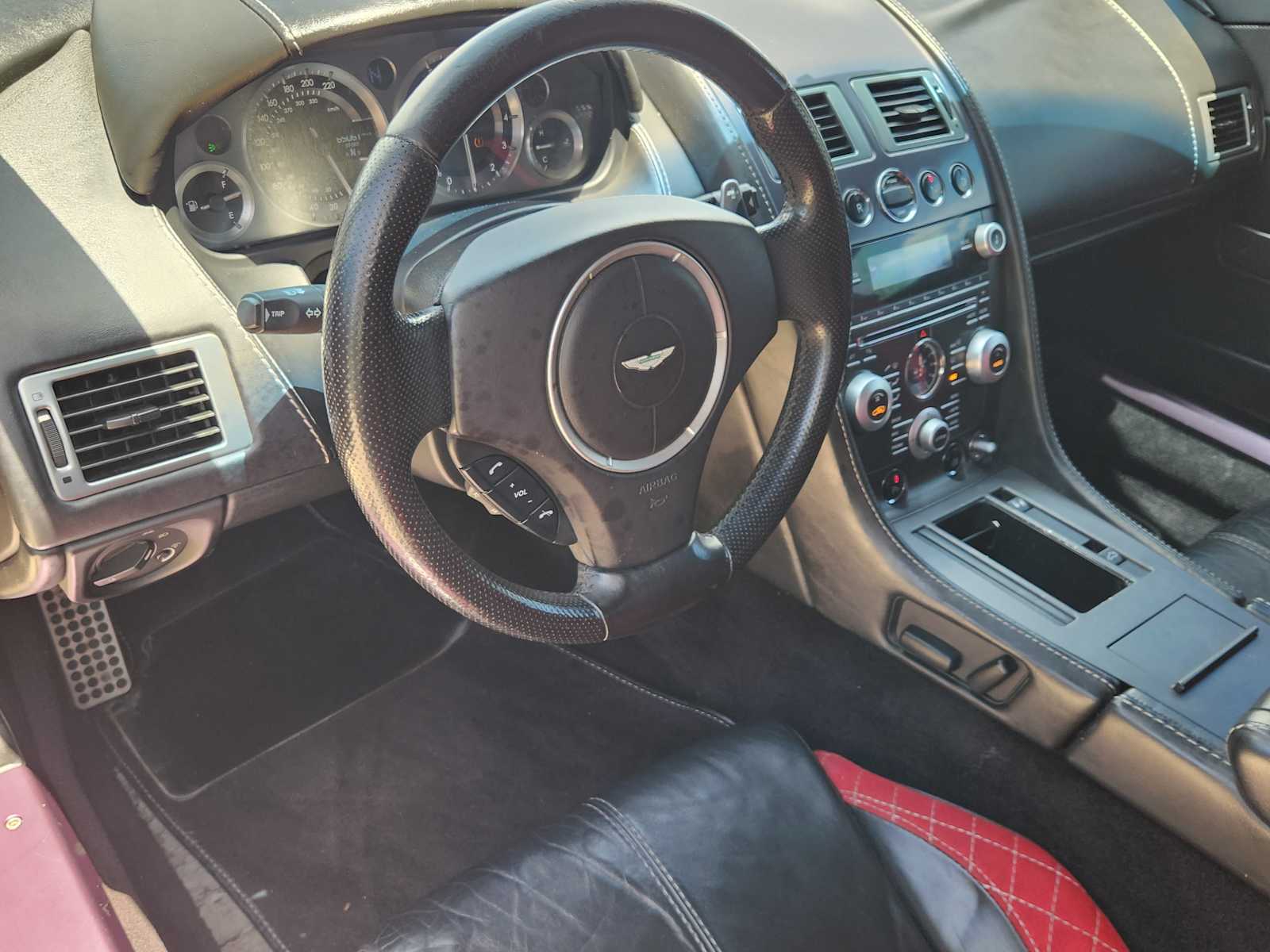 Thumbnail: 2009 Aston Martin Vantage - 2