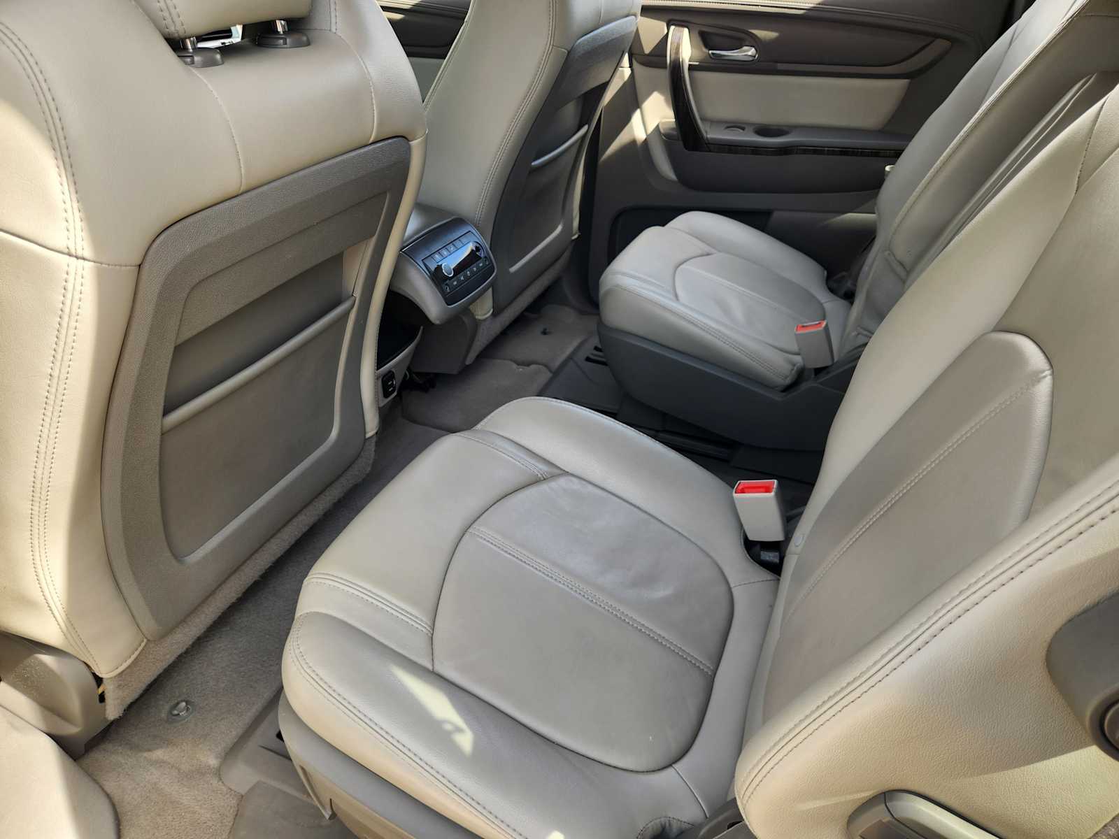 Thumbnail: 2017 GMC Acadia - 12