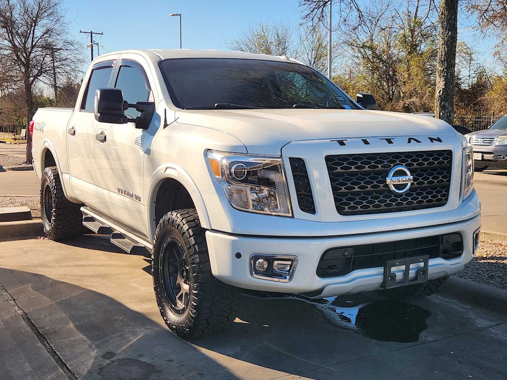 Used 2018 Nissan Titan PRO-4X Truck Crew Cab