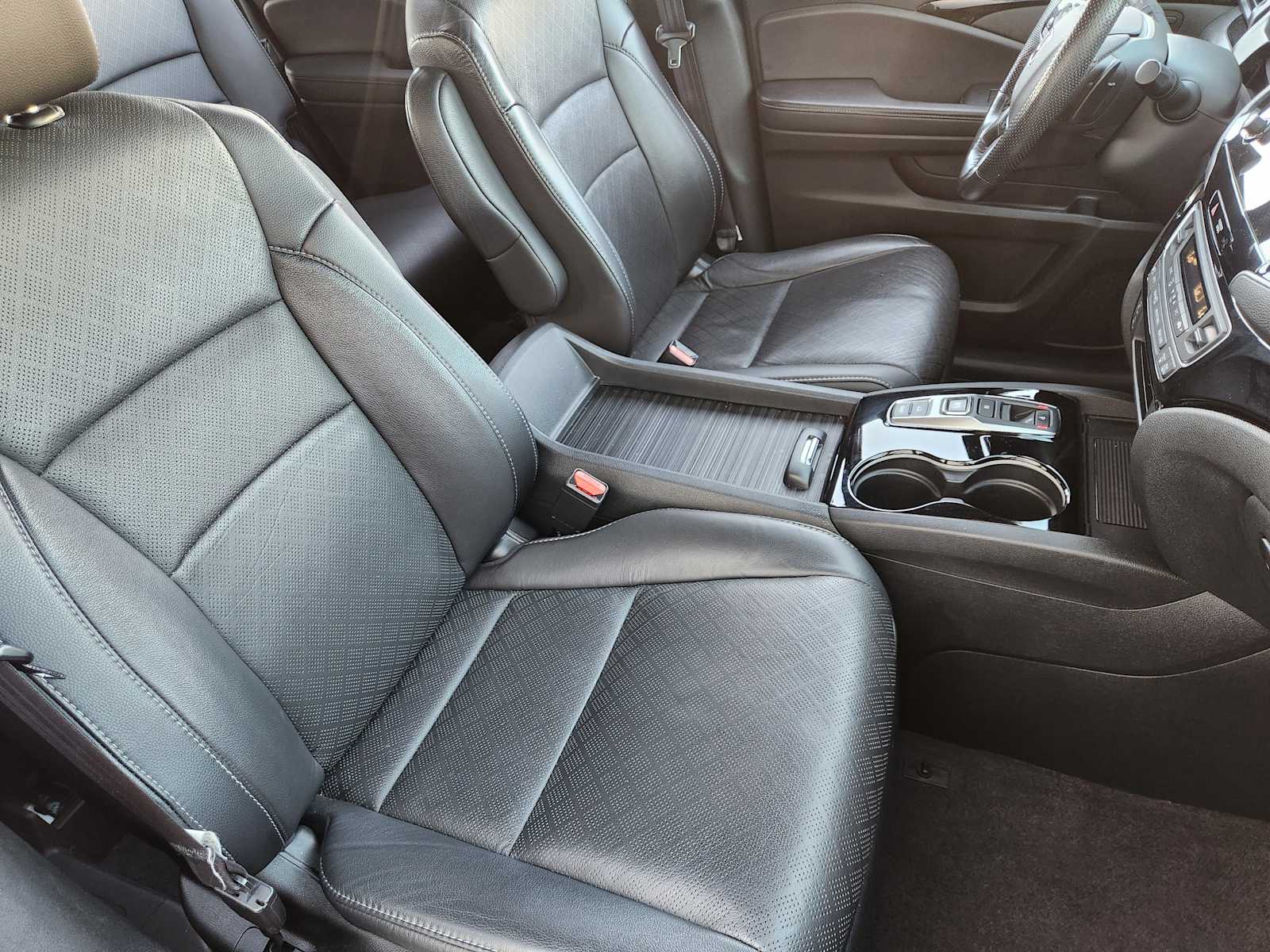 Thumbnail: 2023 Honda Passport - 14