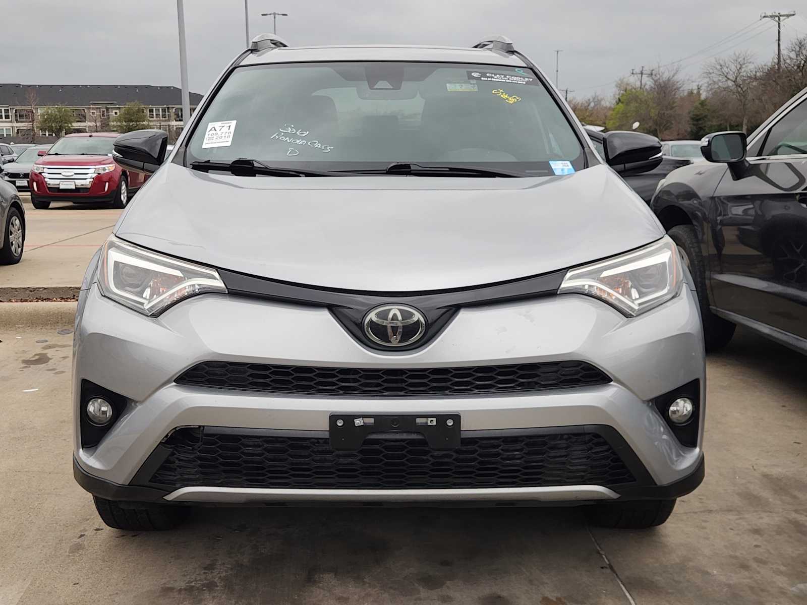 Thumbnail: 2018 Toyota RAV4 - 2
