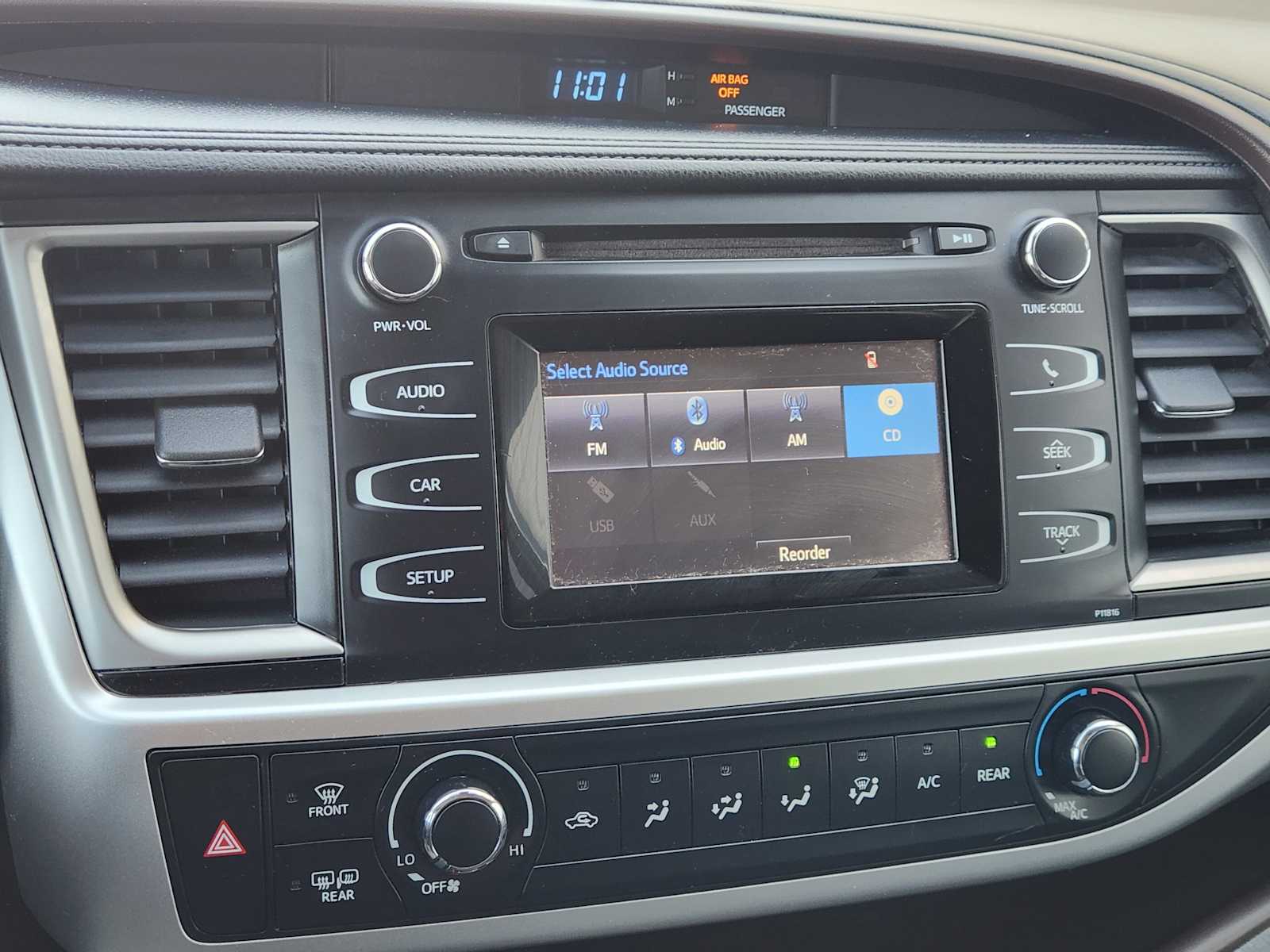 Thumbnail: 2019 Toyota Highlander - 16