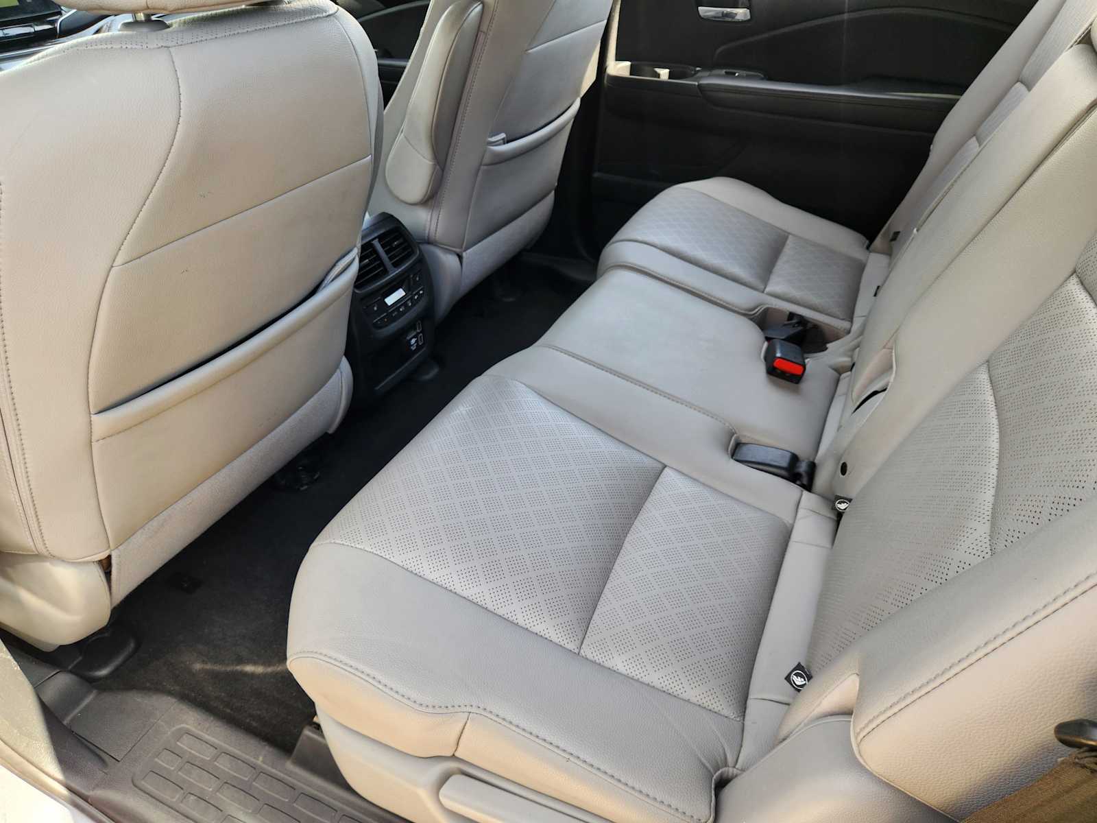 Thumbnail: 2019 Honda Passport - 12