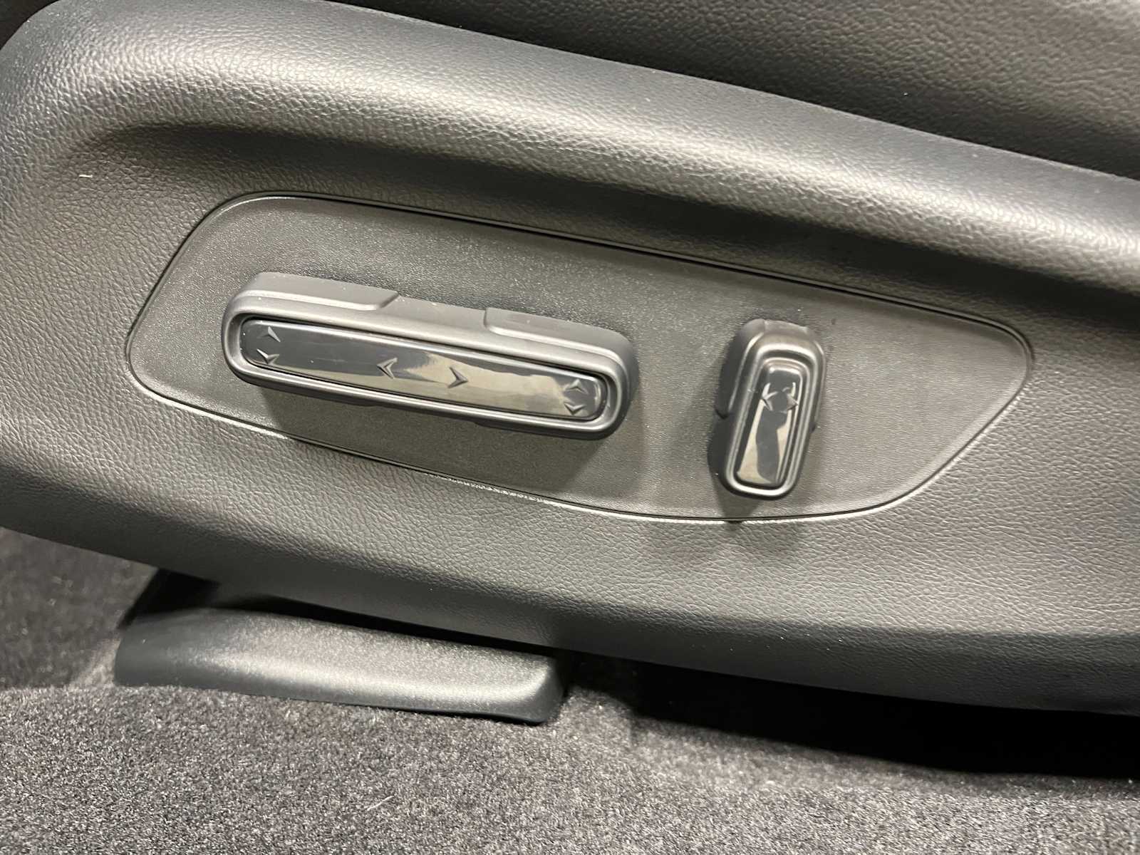 Thumbnail: 2025 Honda HR-V - 15