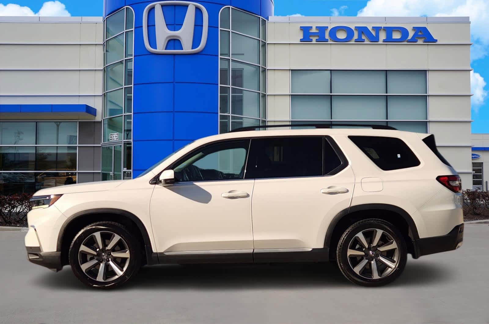 Thumbnail: 2024 Honda Pilot - 3