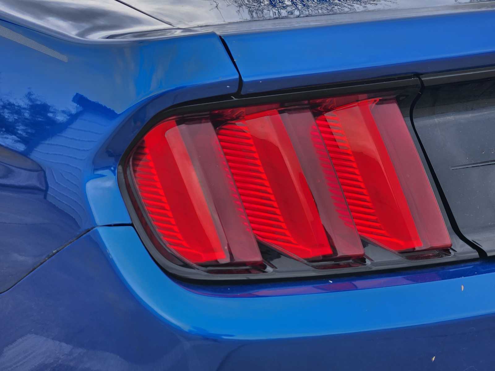 Thumbnail: 2018 Ford Mustang - 12