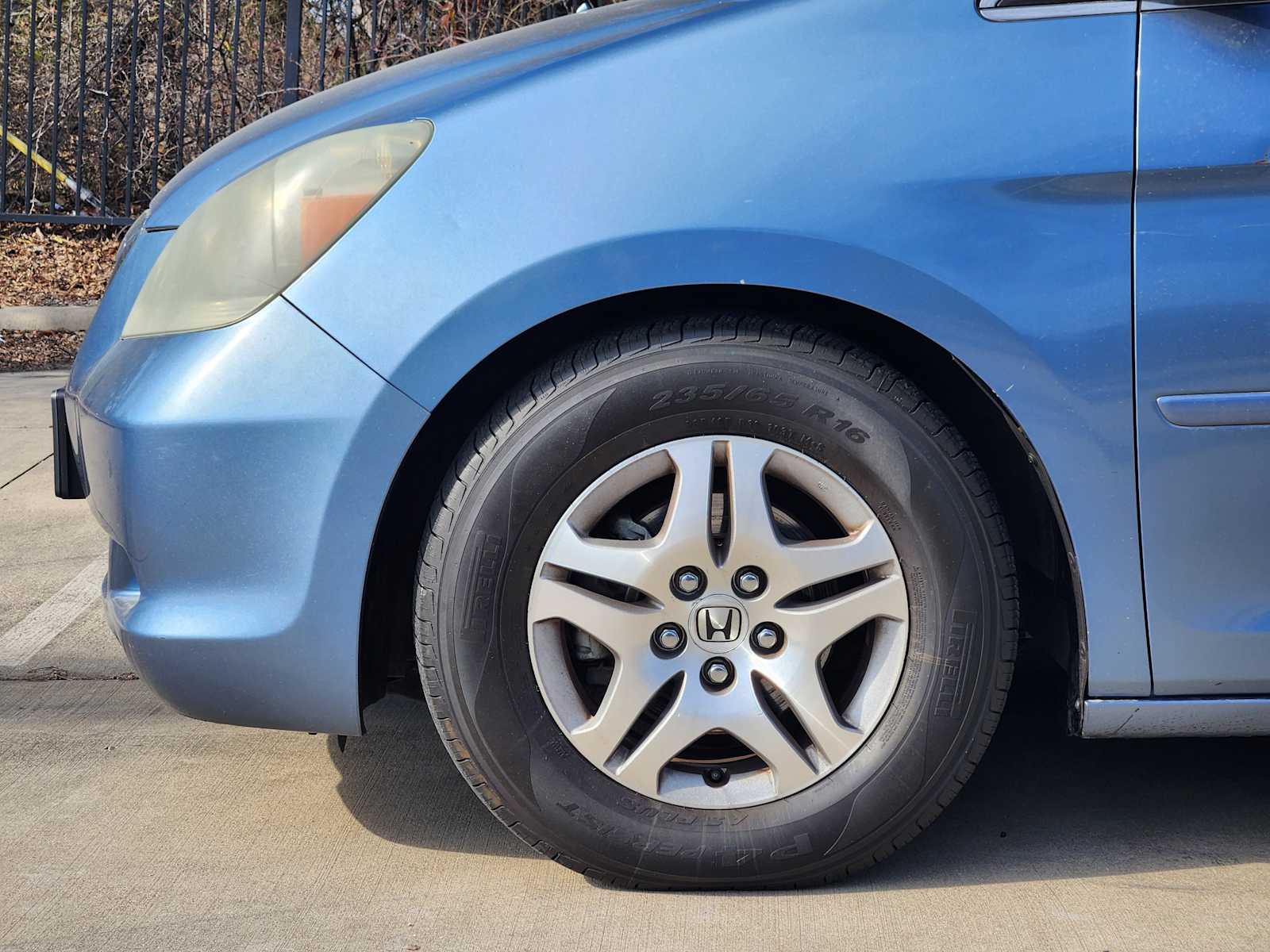 Thumbnail: 2005 Honda Odyssey - 8