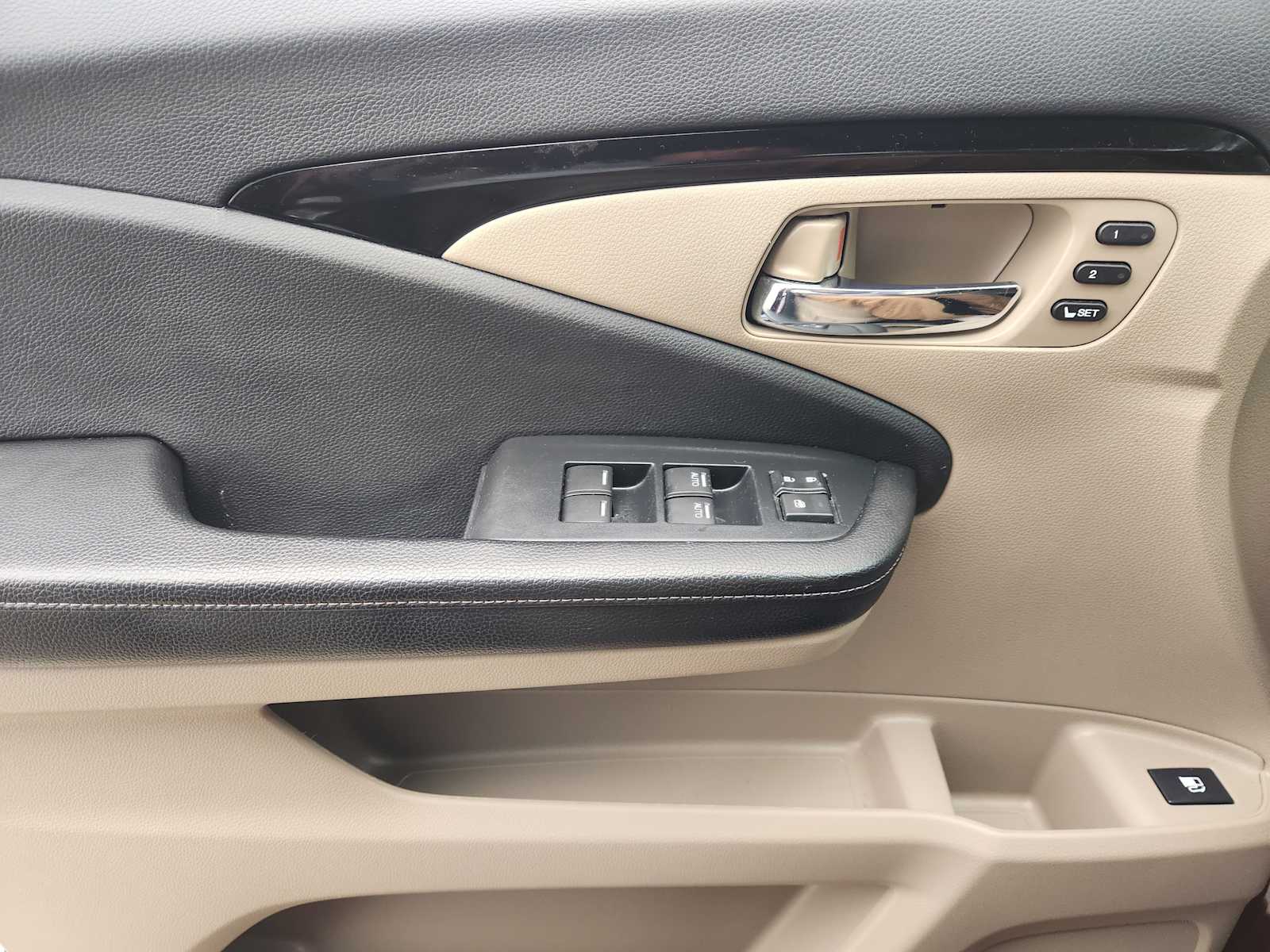 Thumbnail: 2020 Honda Ridgeline - 29