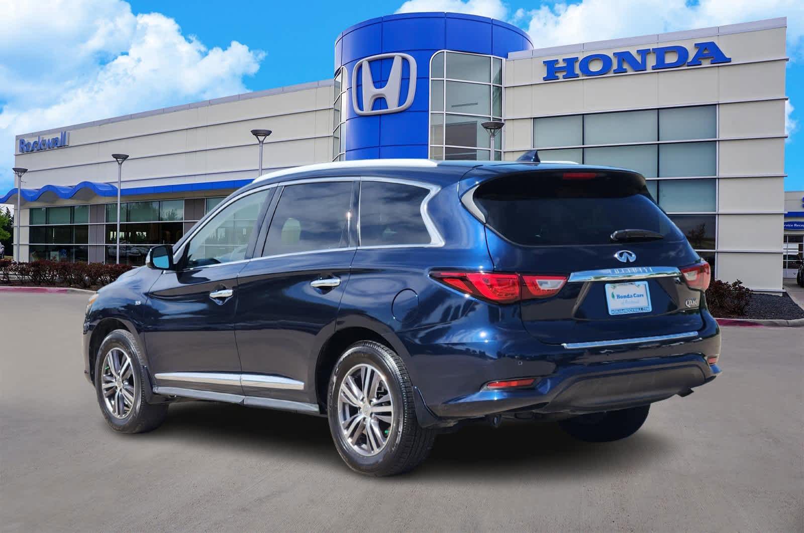 Thumbnail: 2017 INFINITI QX60 - 4