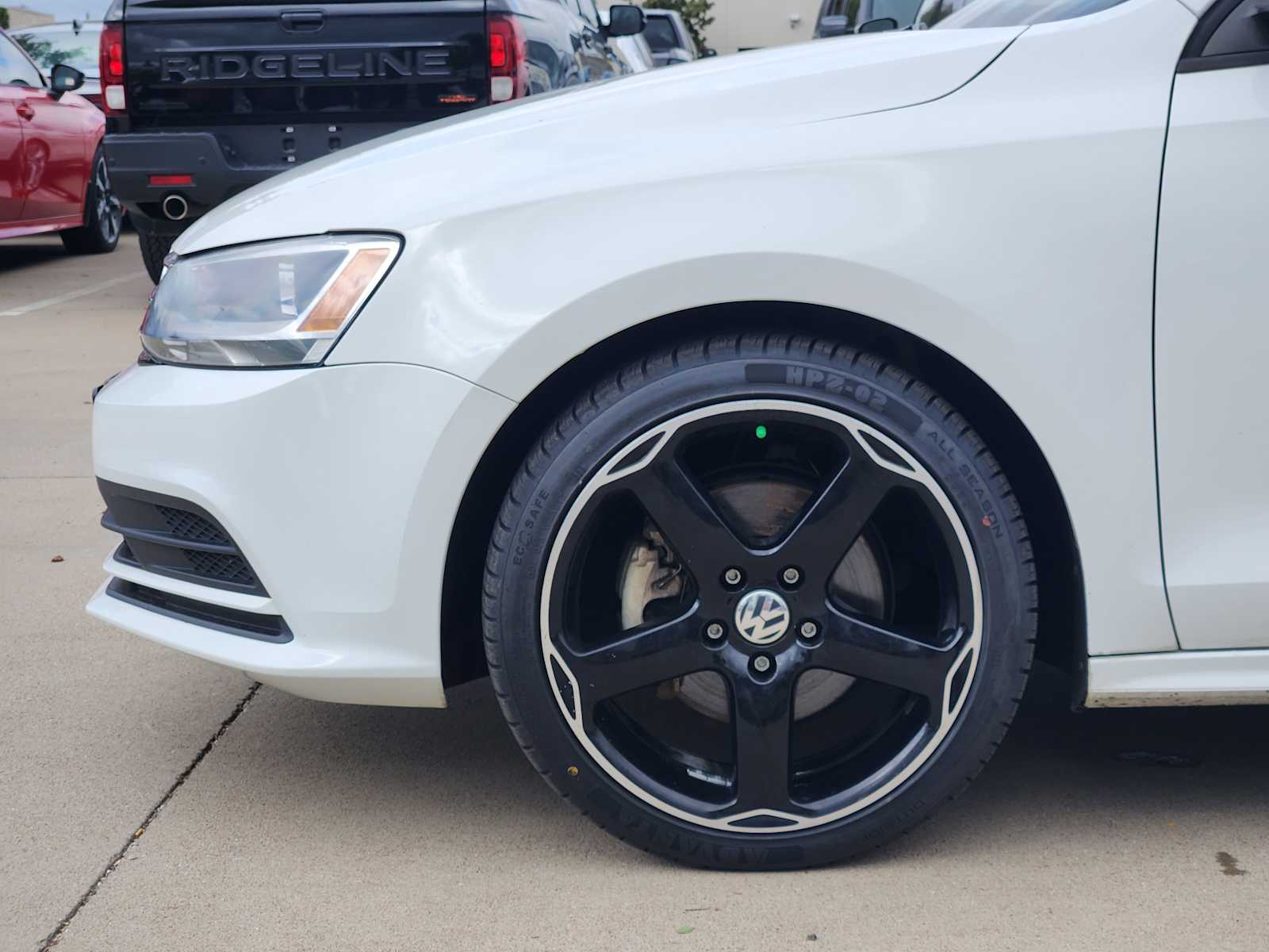 Thumbnail: 2015 Volkswagen Jetta - 8