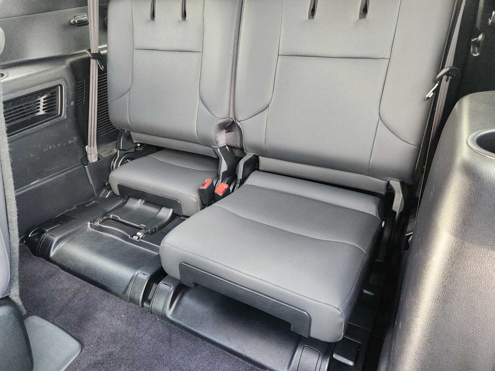 Thumbnail: 2021 Lexus GX - 13