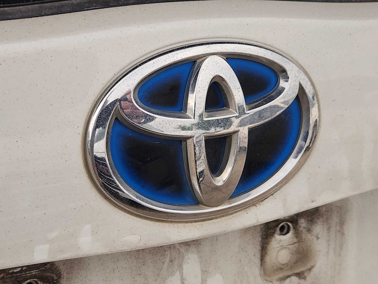 Thumbnail: 2012 Toyota Prius - 7